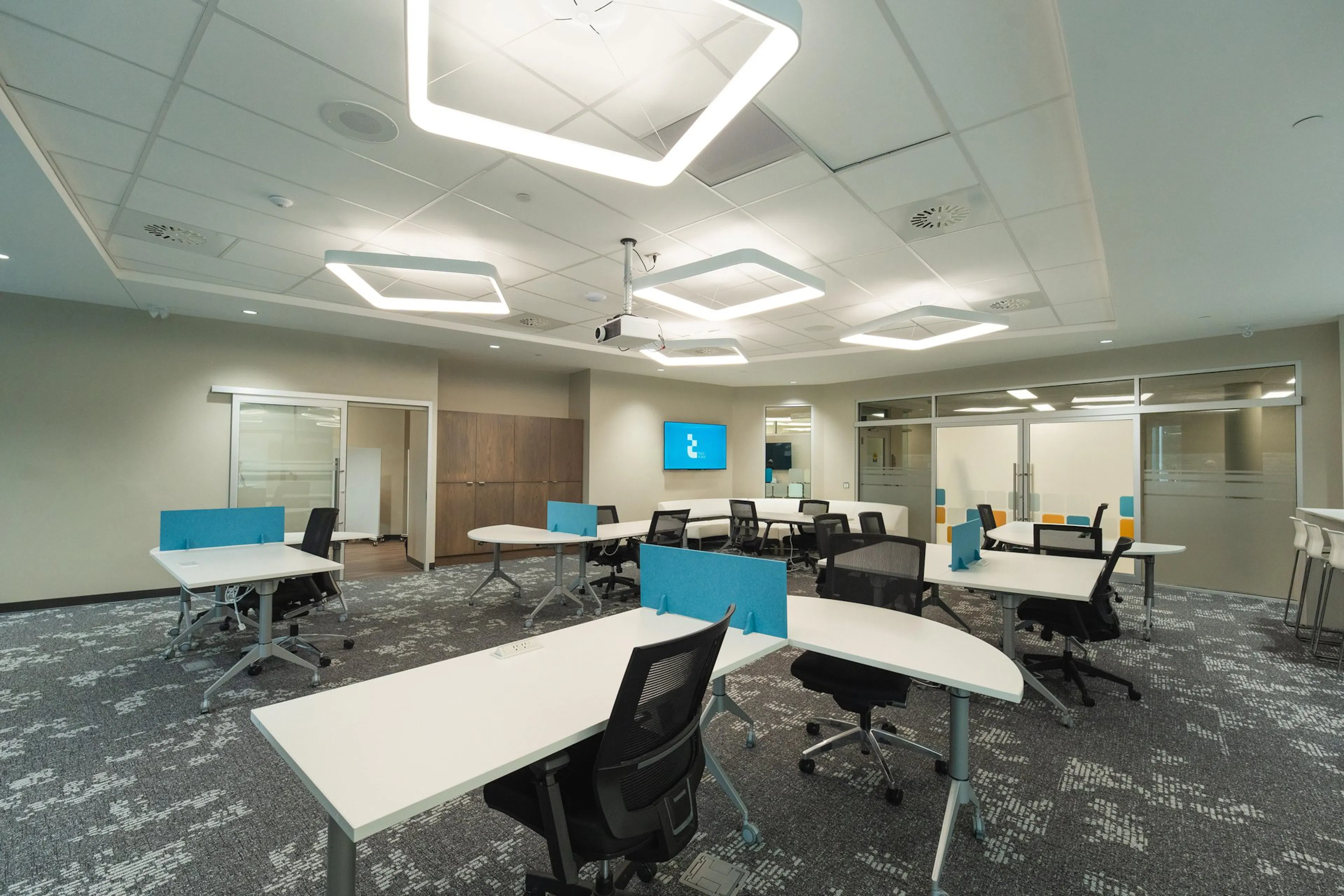 Hot desks at TechPlace