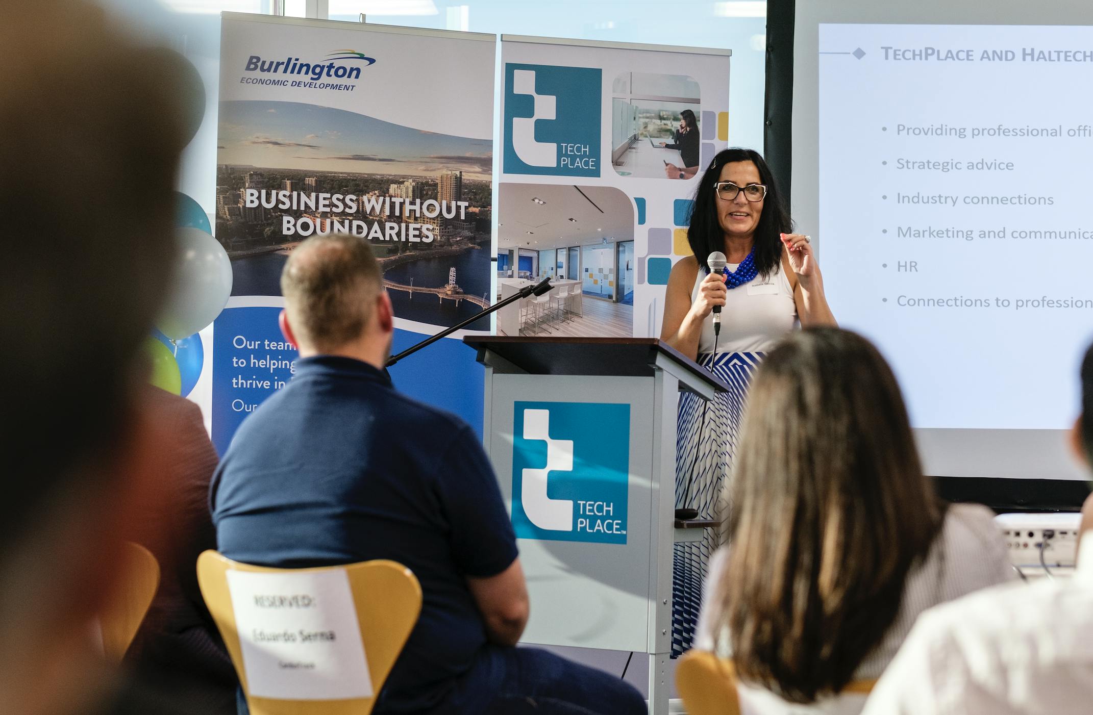 Izabela Goclik presenting at TechPlace