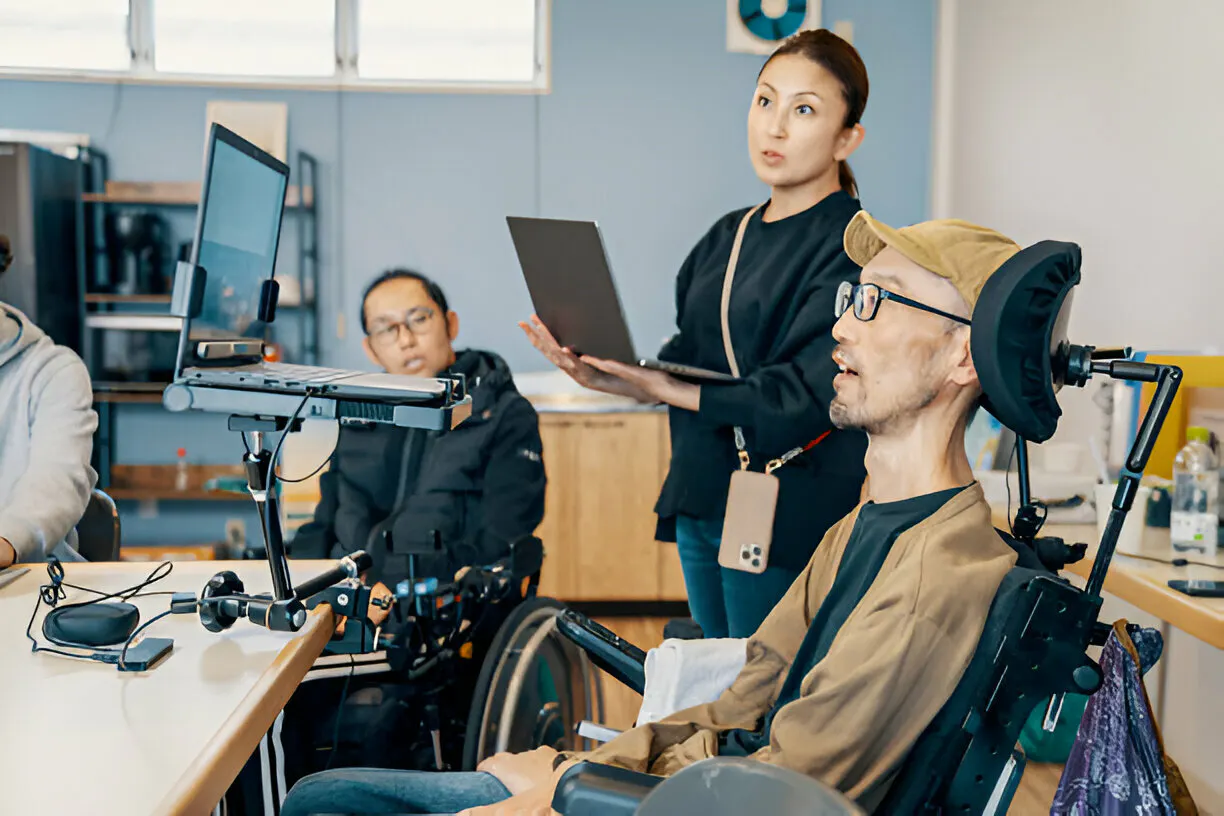 Best Accessibility Tools & Devices for Web Browsing (2025)