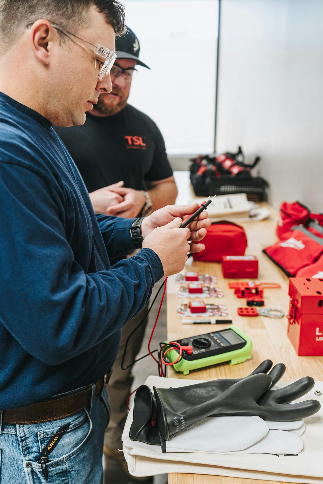 Men Learning About Electrical Wiring During GWO Basic Technical Training