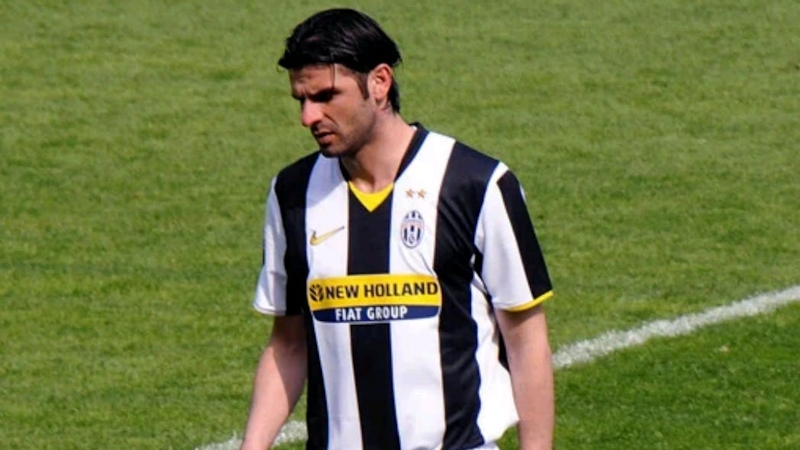 Turin (Italy), Olympic Stadium, April 5, 2009. Juventus F.C. — A.C. ChievoVerona 3-3, Matchday 30 of Italian League 2008–09 Serie A: Juventus' forward Vincenzo Iaquinta in action