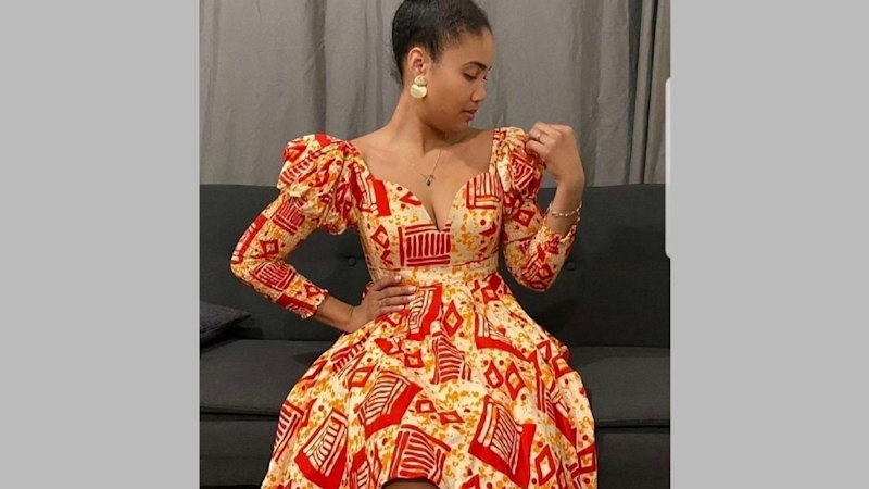 Puffy sleeves flare gown