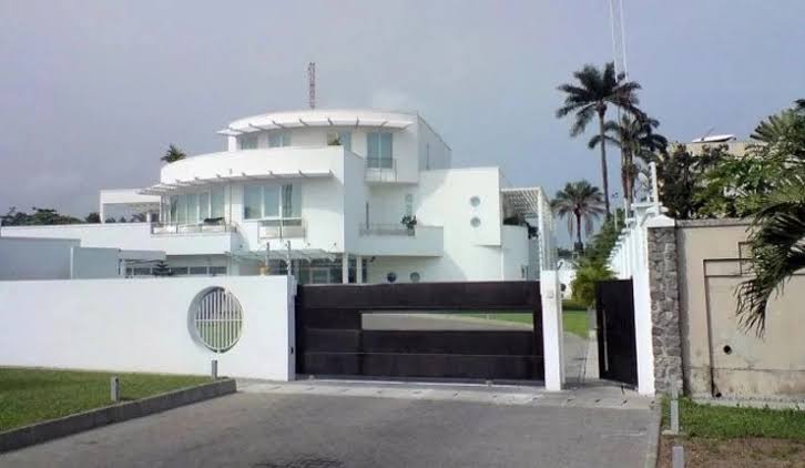 Aliko Dangote's House, one of the most expensive houses in Nigeria 