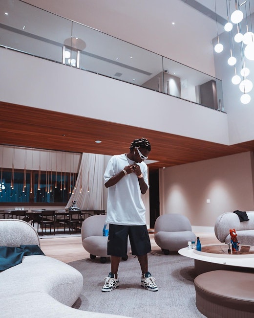 Vinícius Júnior net worth: Salary, sponsors, cars and houses