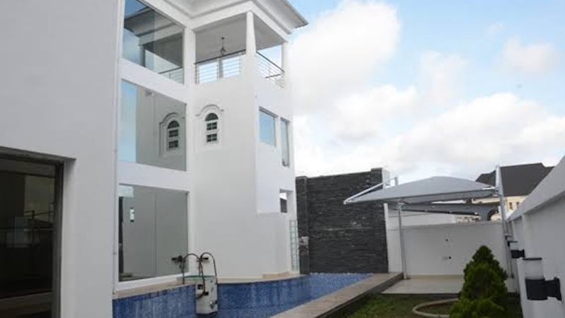 Inside Linda Ikeji's mansion