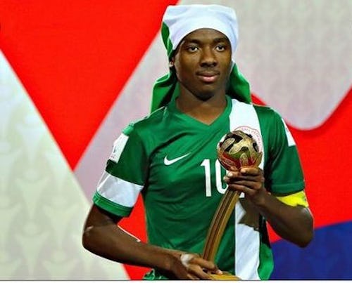 Kelechi Nwakali of Nigeria with the golden boy award