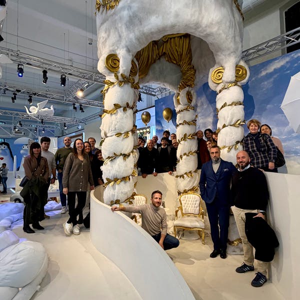 Teddy dentro il museo Lavazza