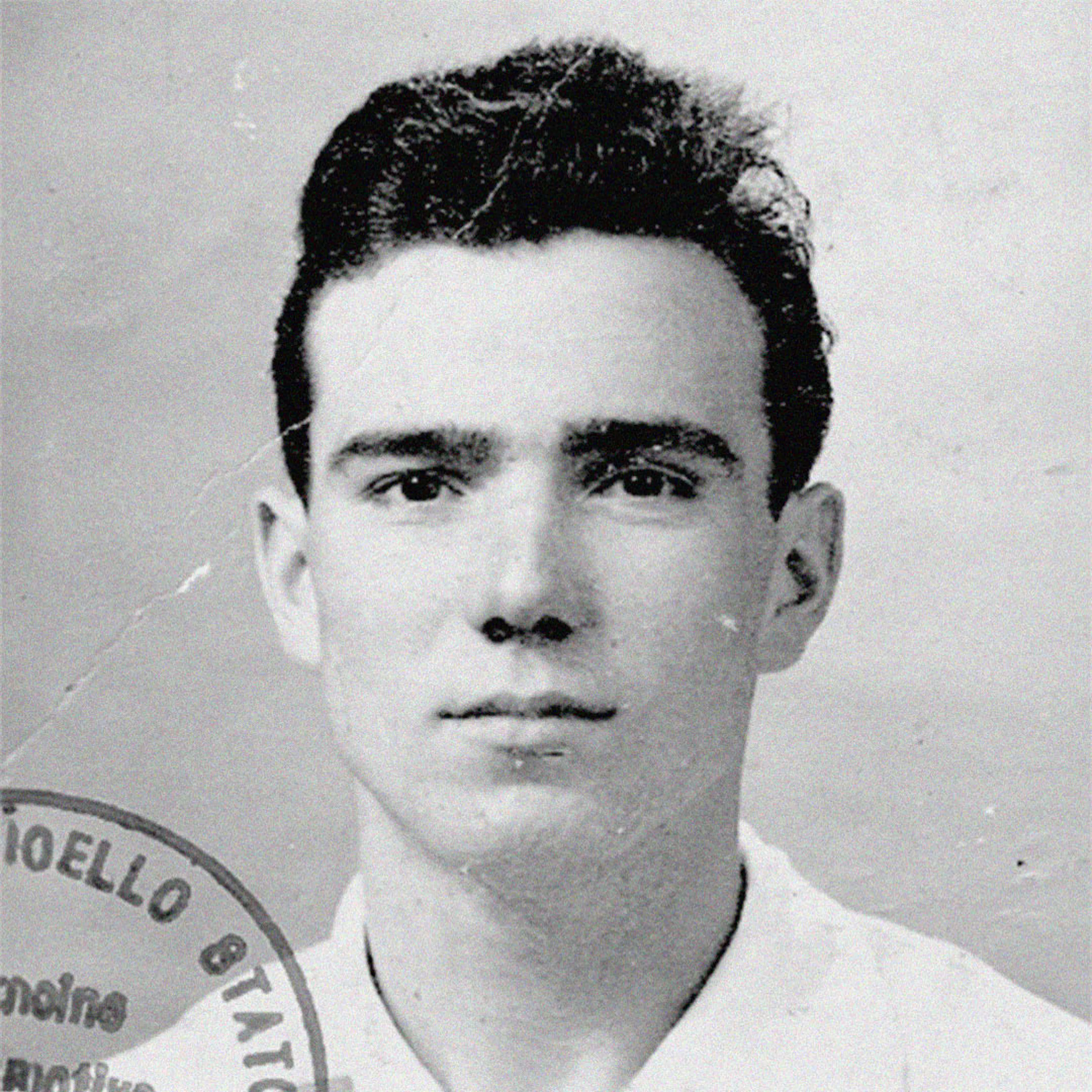 Foto in bianco e nero di Vittorio Tadei da giovane