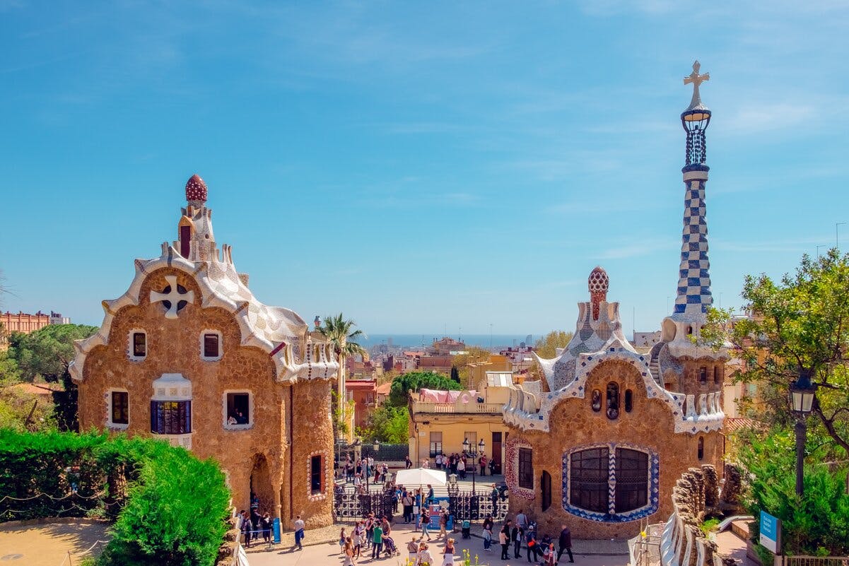 Choosing Between TEFL in Barcelona vs. Other Spanish Cities: Pros and Cons