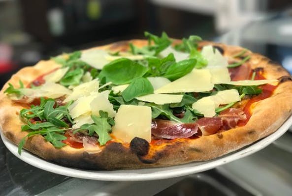 Pizza by Pizzeria Ciao Gio 