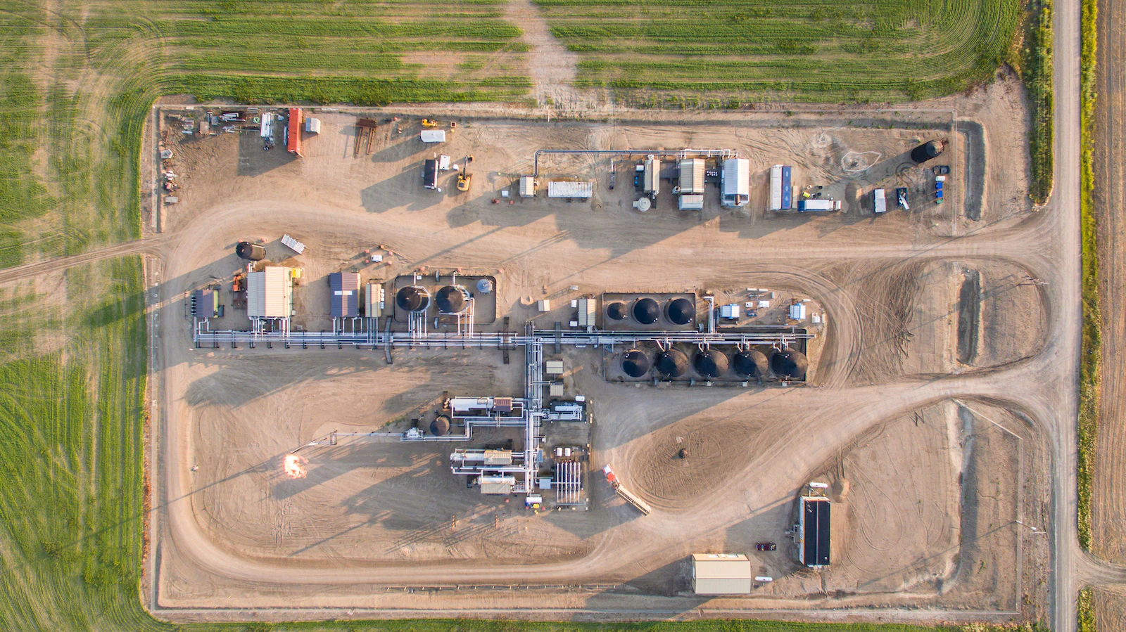 An aerial view of an oil rig.
