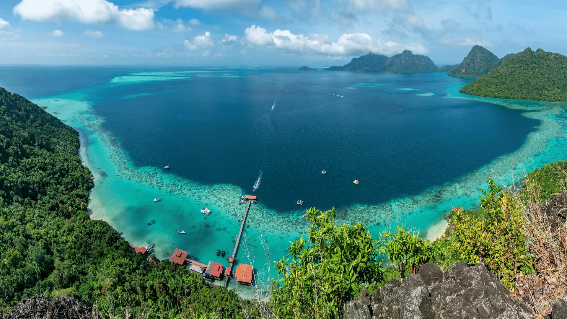 Spring (March - May): A Balanced Paradise