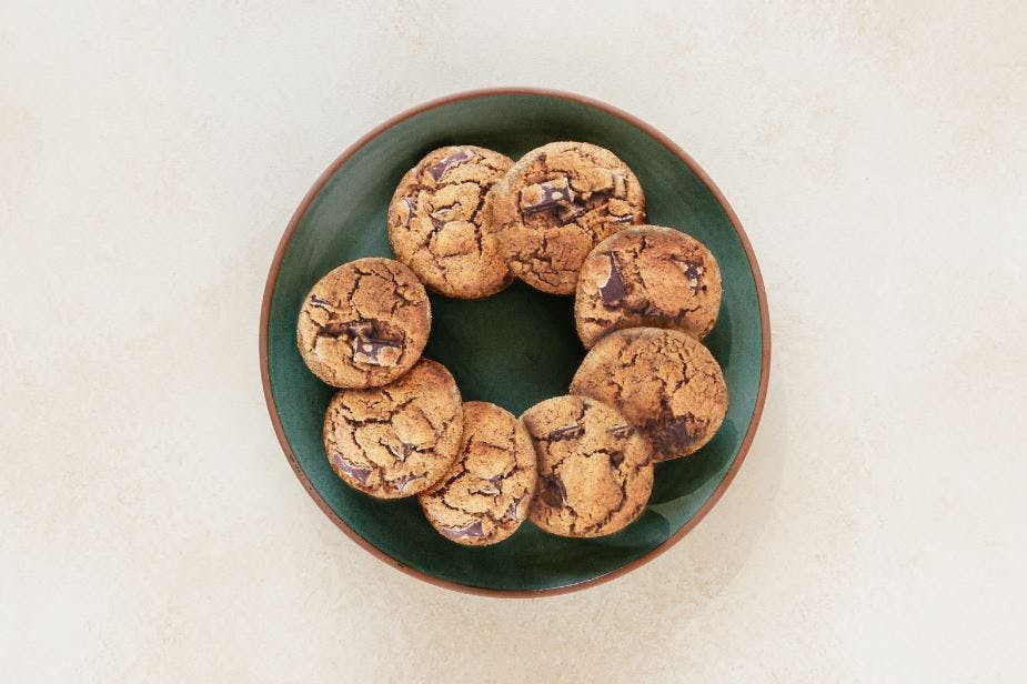 Paleo Chocolate Chip Cookies