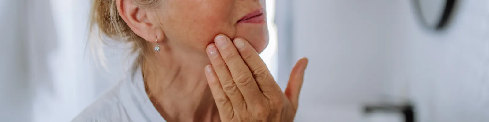 Try these dos and don’ts for healthy winter skin