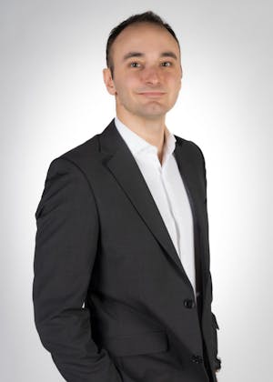 Cristian Sefrin - Senior Consultant