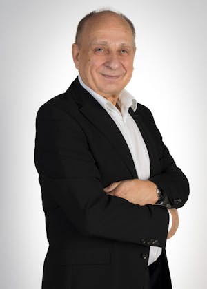 Jan Slawinski - Senior Consultant