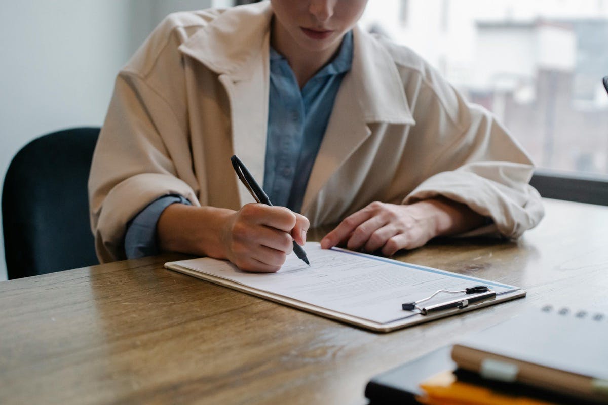 Comment prendre un apprenti dans les règles ?