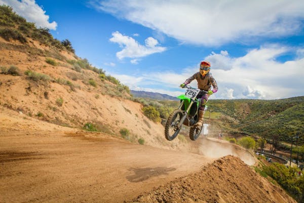 Comment acheter une moto pour votre entreprise ?
