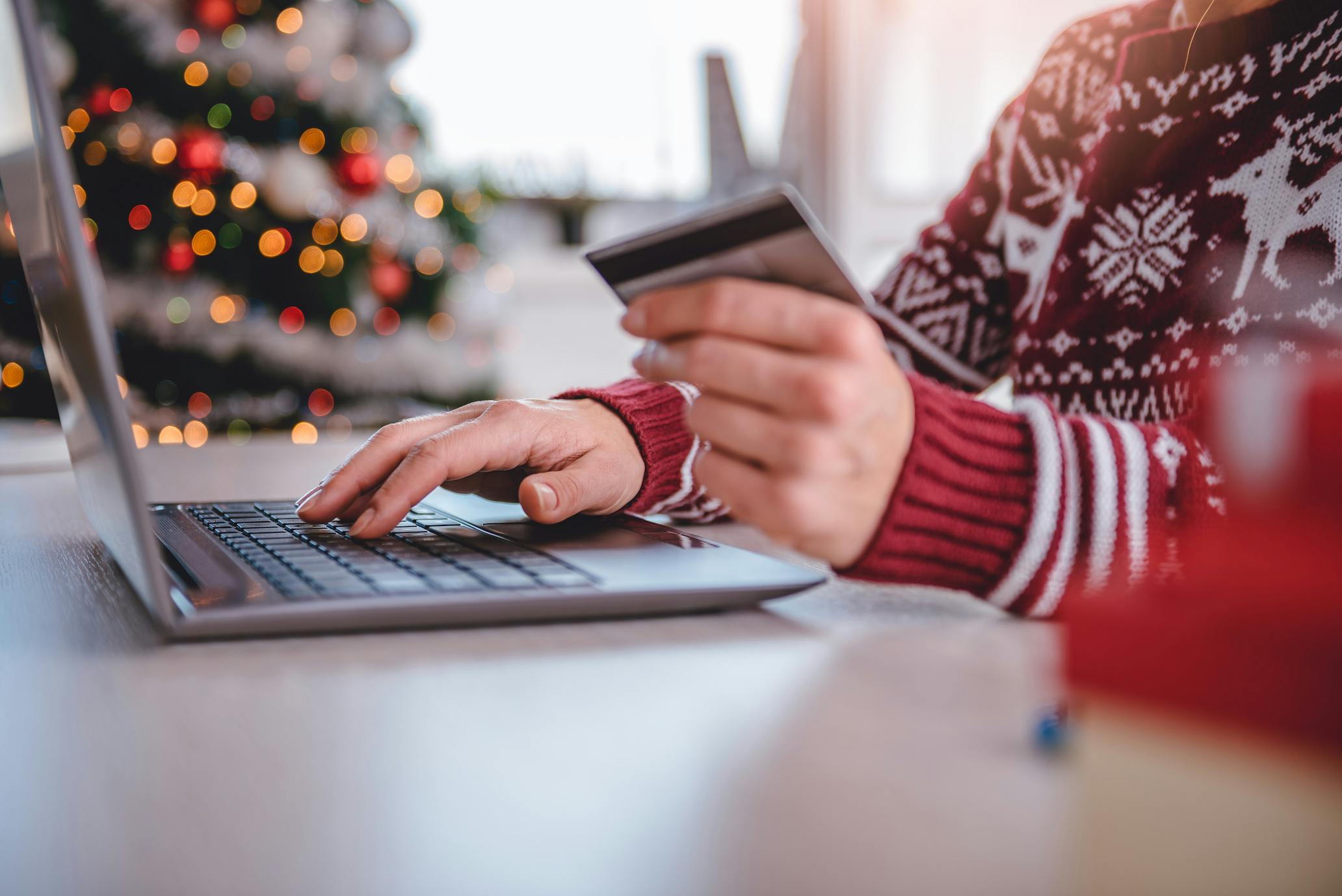 5 bonnes raisons de faire vos achats de Noël en ligne