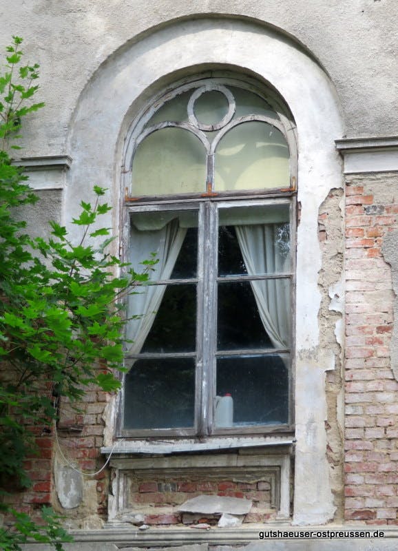 Originales Bogenfenster