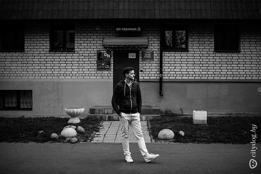 Зачем гей и ЛГБТ-активист стал публично называть себя п*дором? История о любви, убийстве и белорусской атмосфере