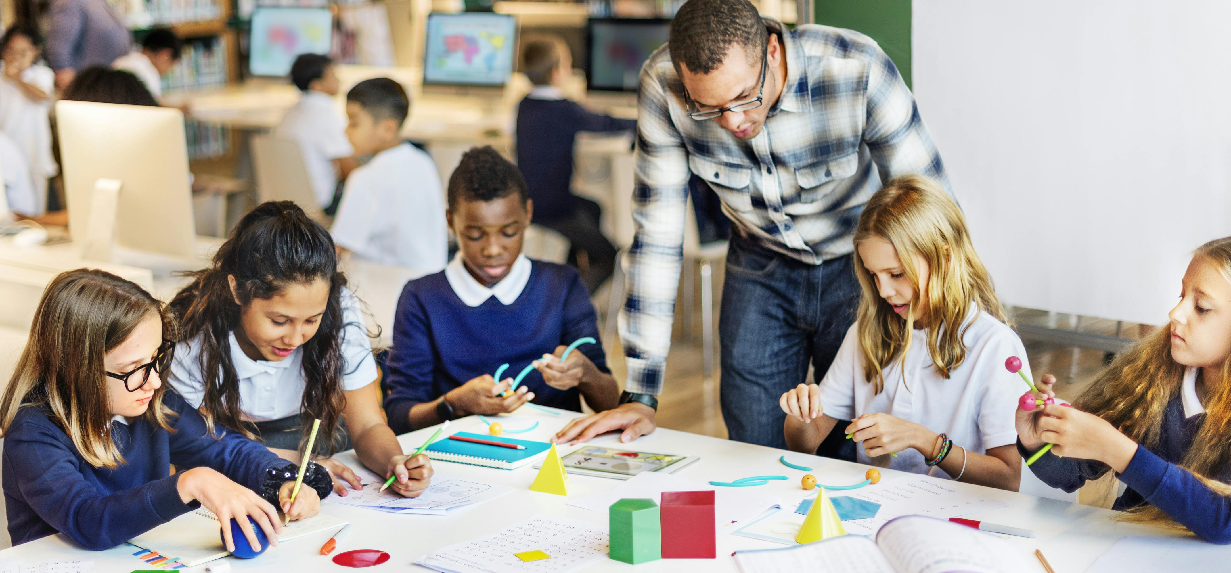 Начальное образование. Обучение в игре. Teaching & Learning в Великобритании. Art урок английского языка.