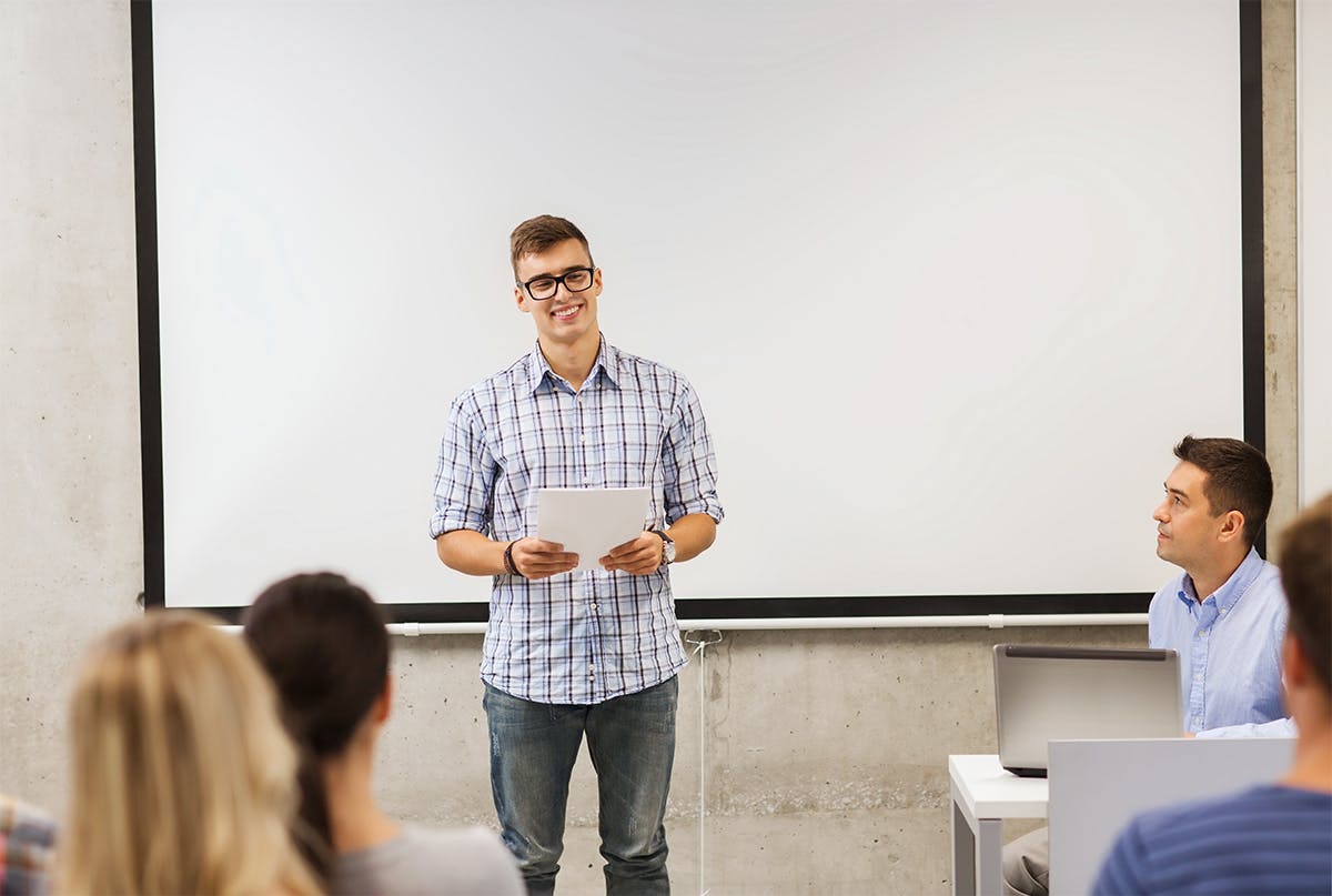 https://images.prismic.io/texthelp-website-proof/49800e96-0829-48a2-a89e-a94e0d0fd303_student-oral-presentation.jpg?auto=format,compress