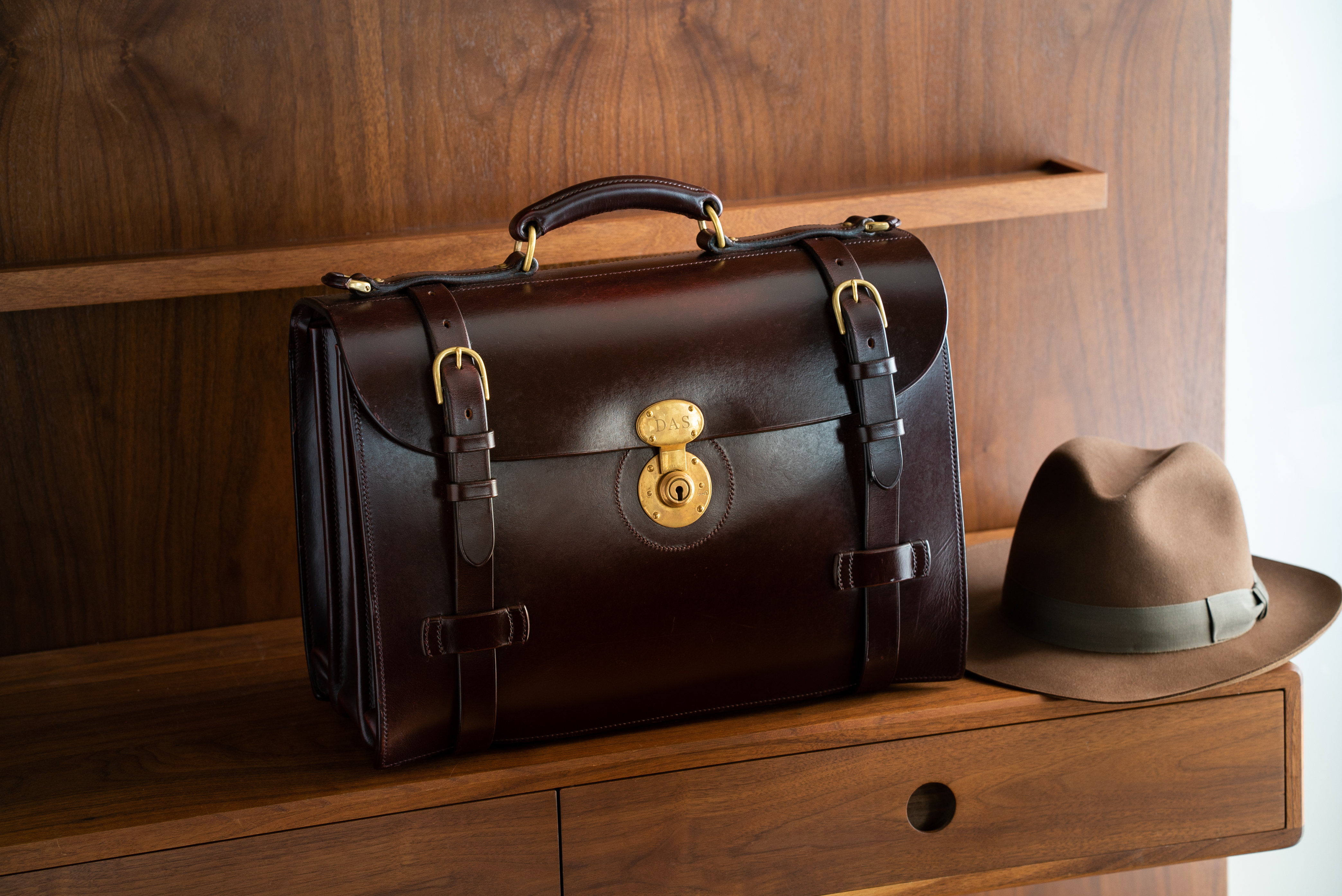 Ortus briefcase Clearance