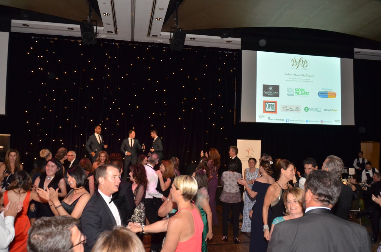White Pearl Ball 2016