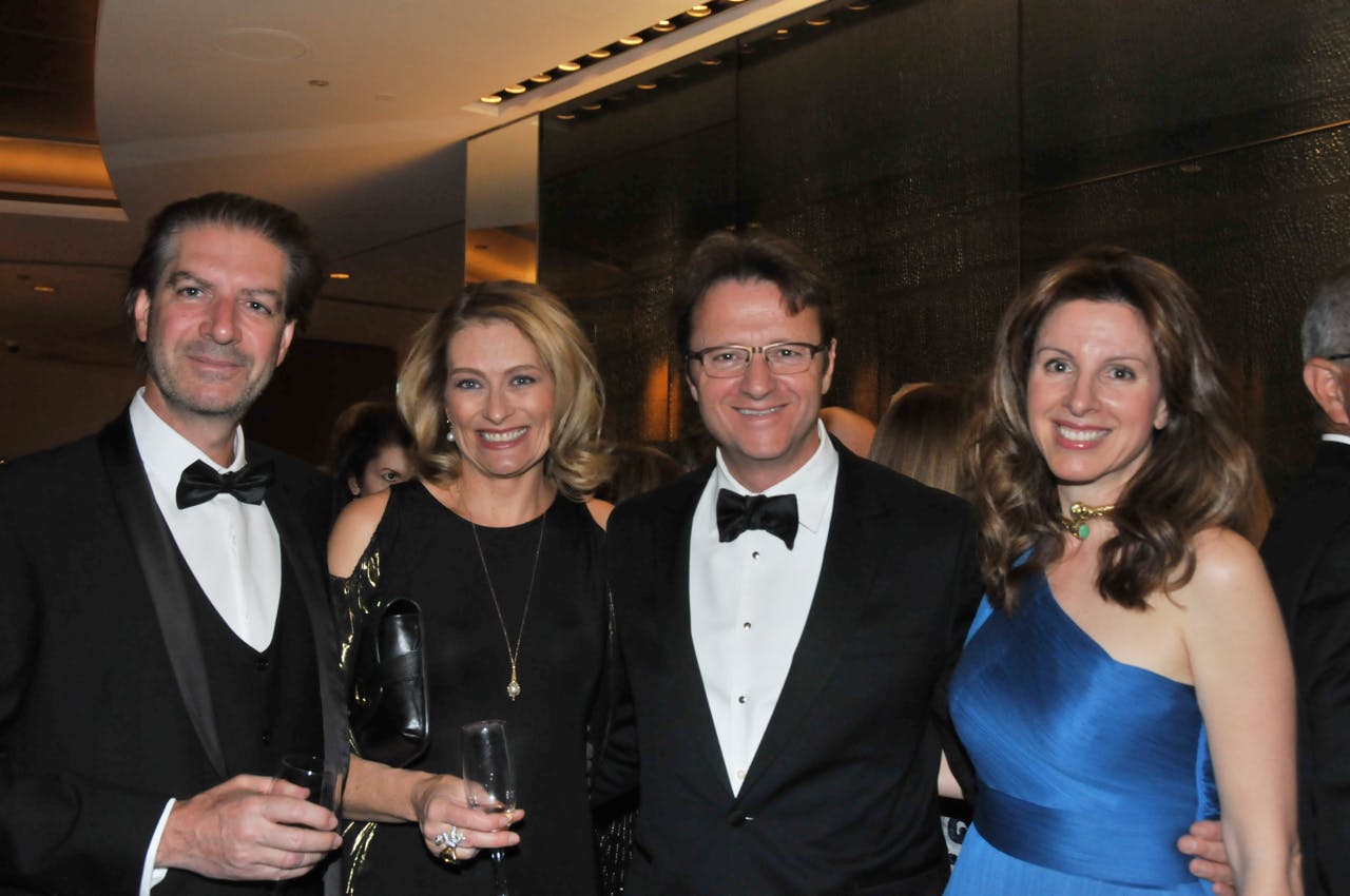 White Pearl Ball 2016