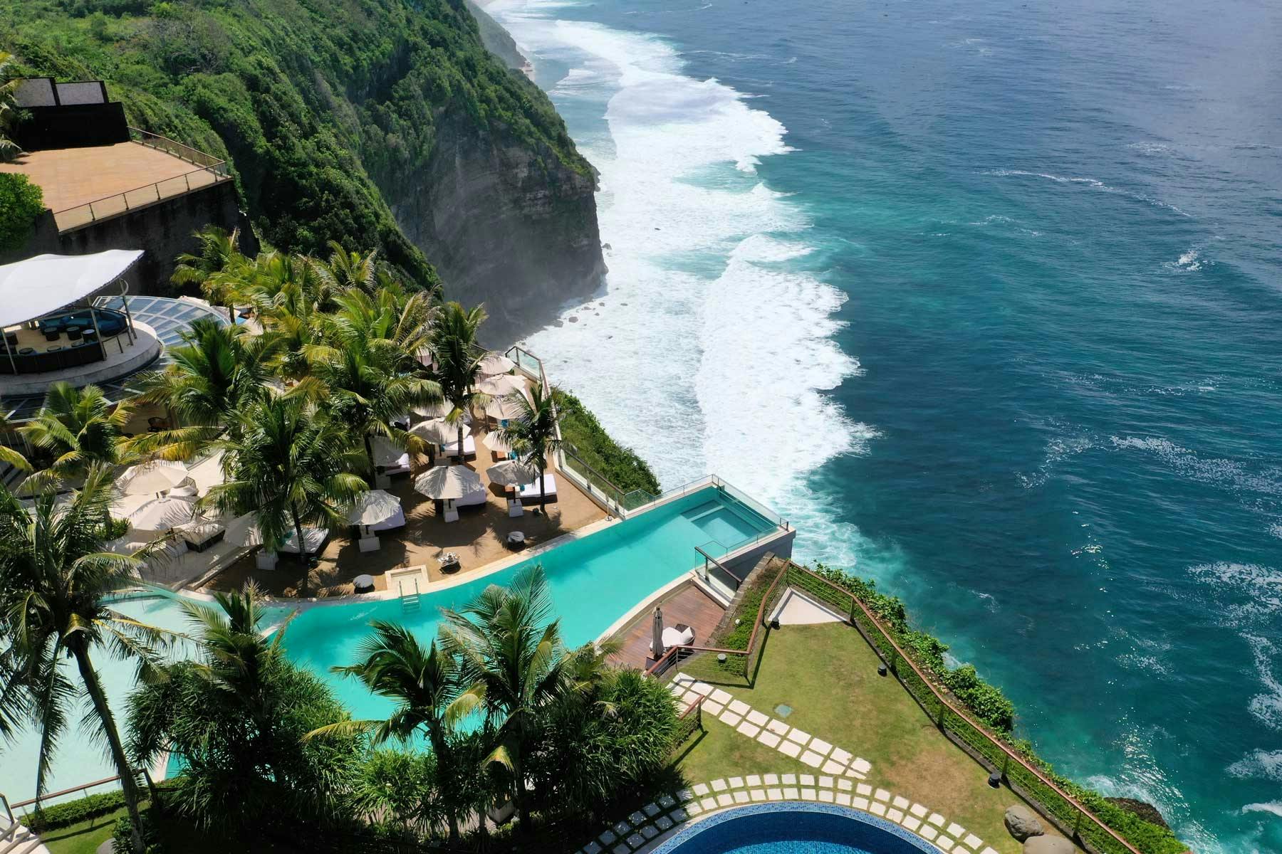 Aerial view of a luxurious 5-star hotel in Uluwatu, Bali