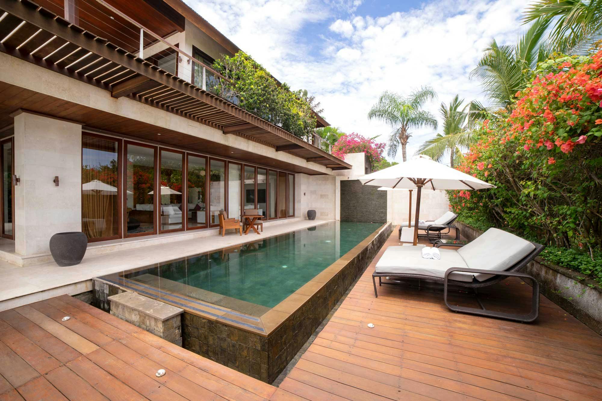 The outside of a luxurious villa in Uluwatu bali