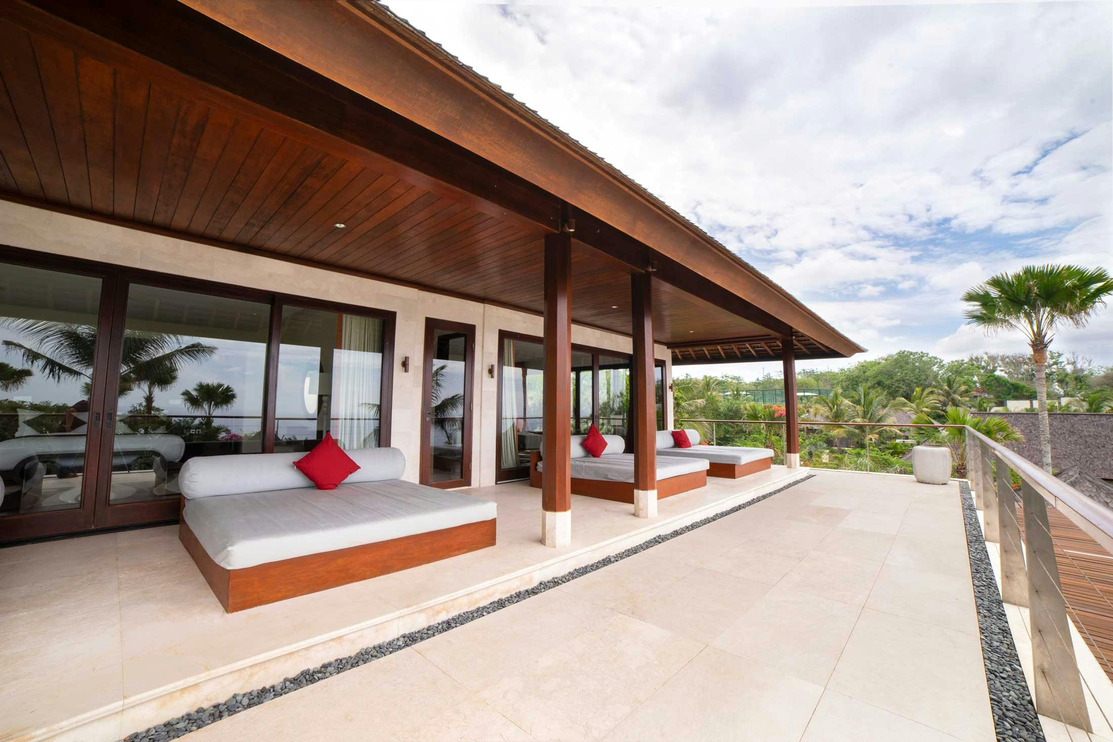 The outside of a luxurious villa in Uluwatu bali