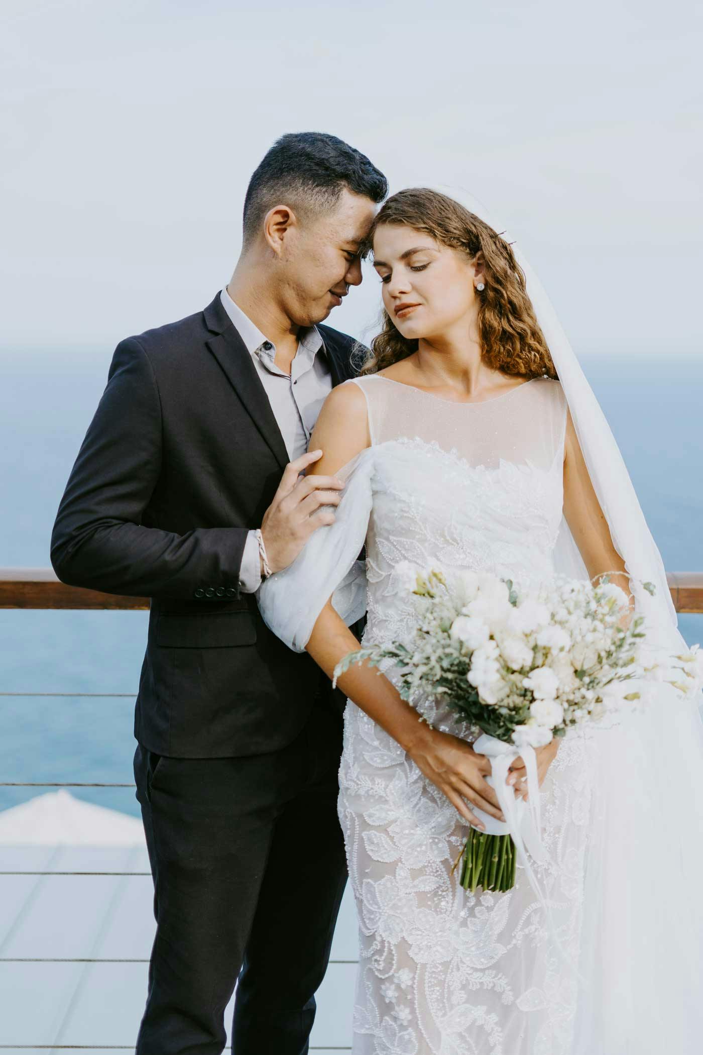 beautiful romantic image of bride and groom