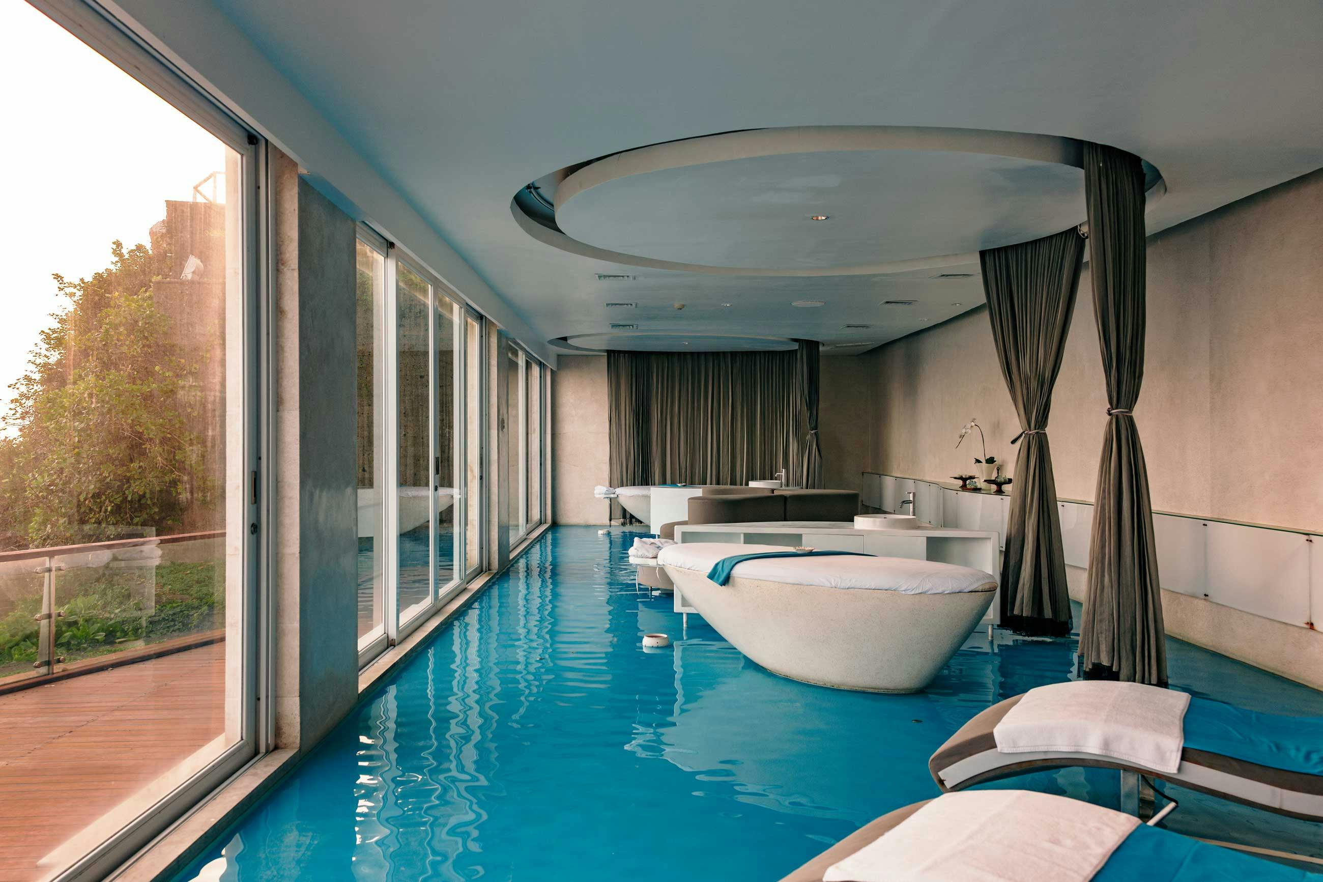 walk-on-water spa in Bali with panoramic ocean views