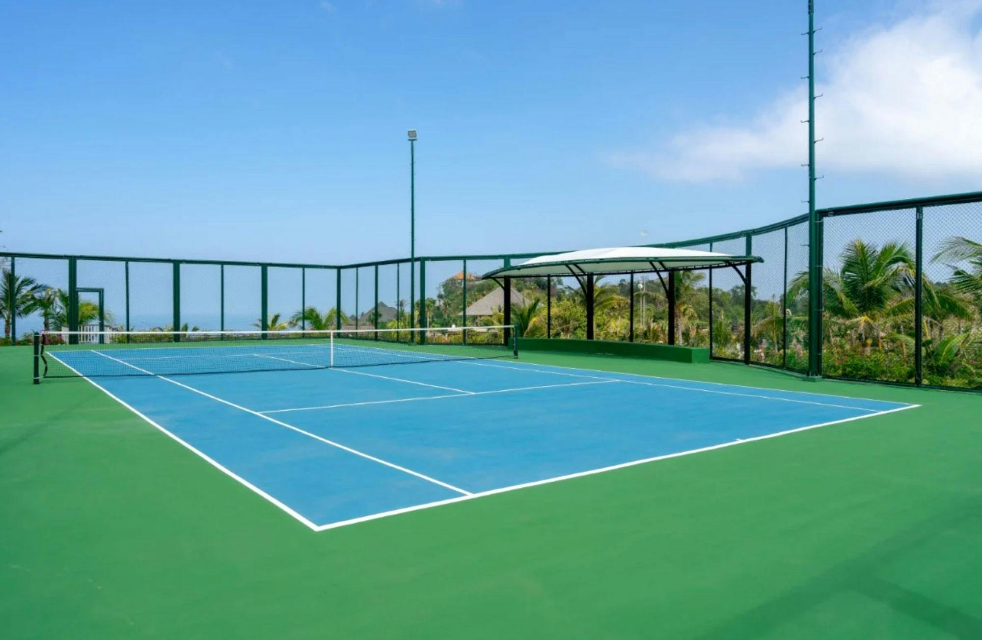 tennis court in uluwatu bali