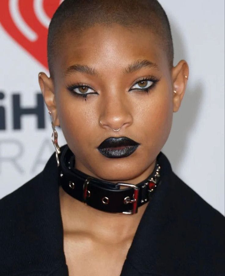 Willow Smiths Shaved Bald look