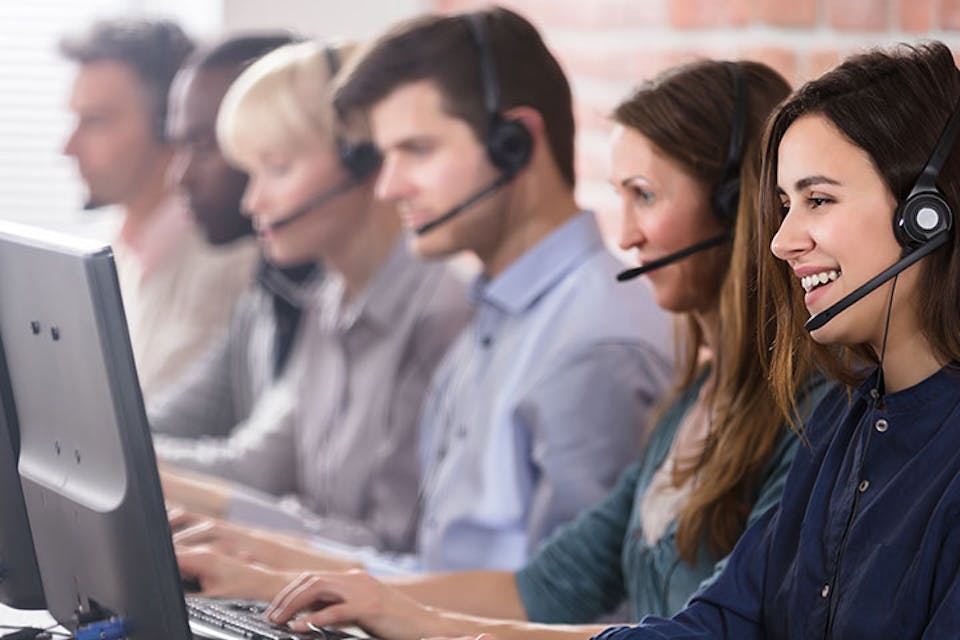 What are the Advantages of a Virtual Receptionist in the UK? | The Hoxton  Mix