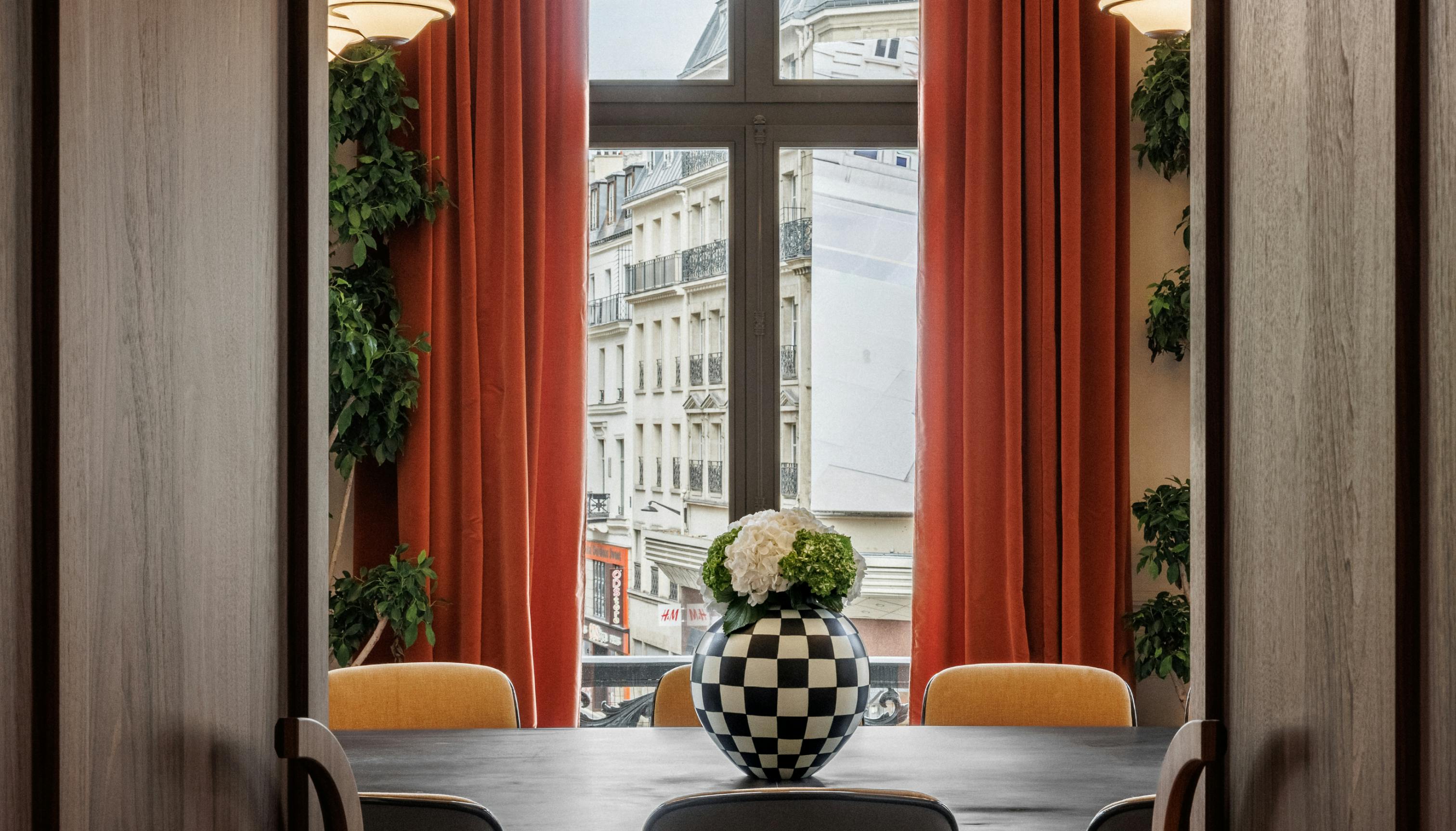 Boardroom La Traviata