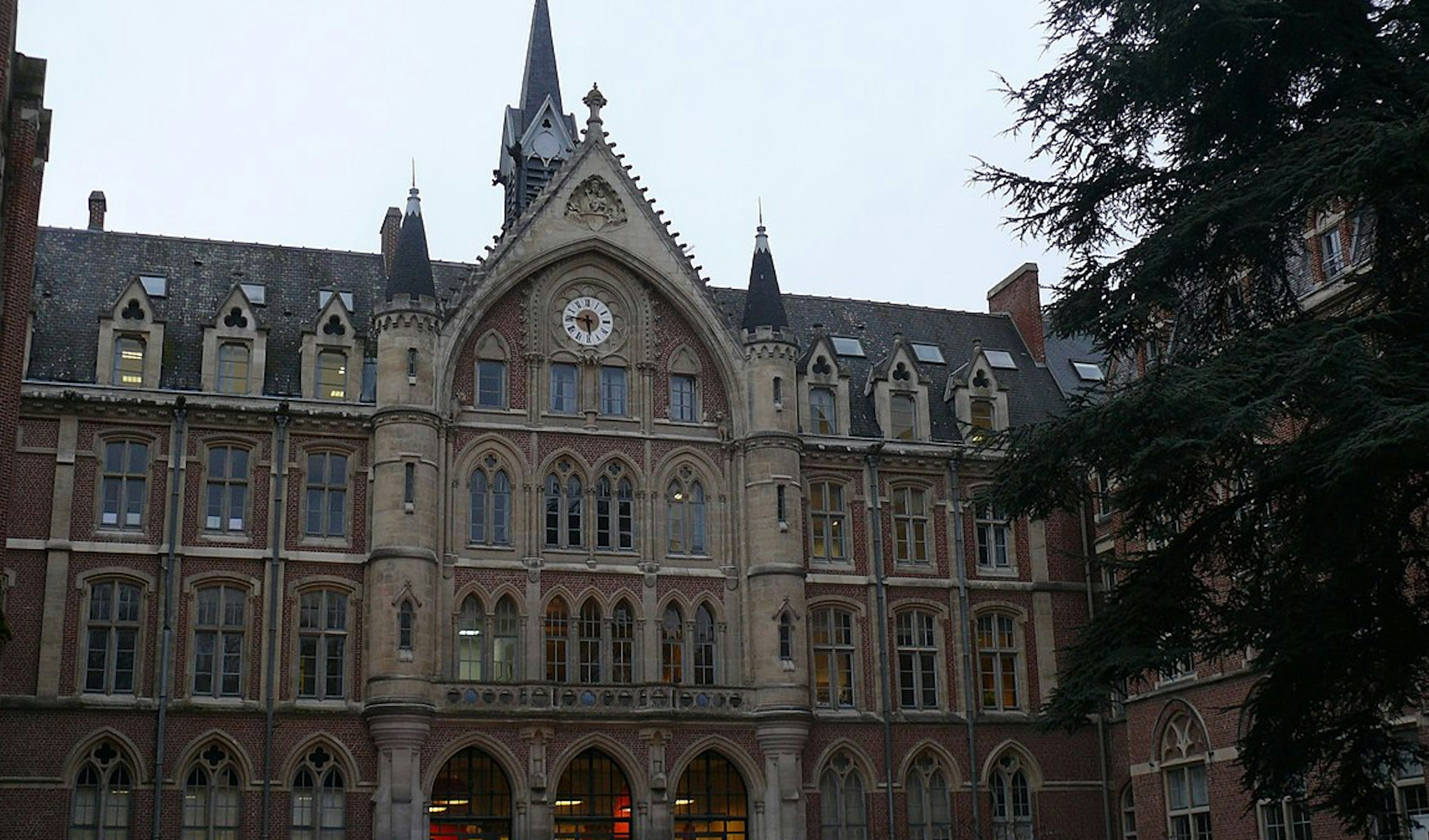 L'Université Catholique de Lille, ou La Catho, pour les intimes