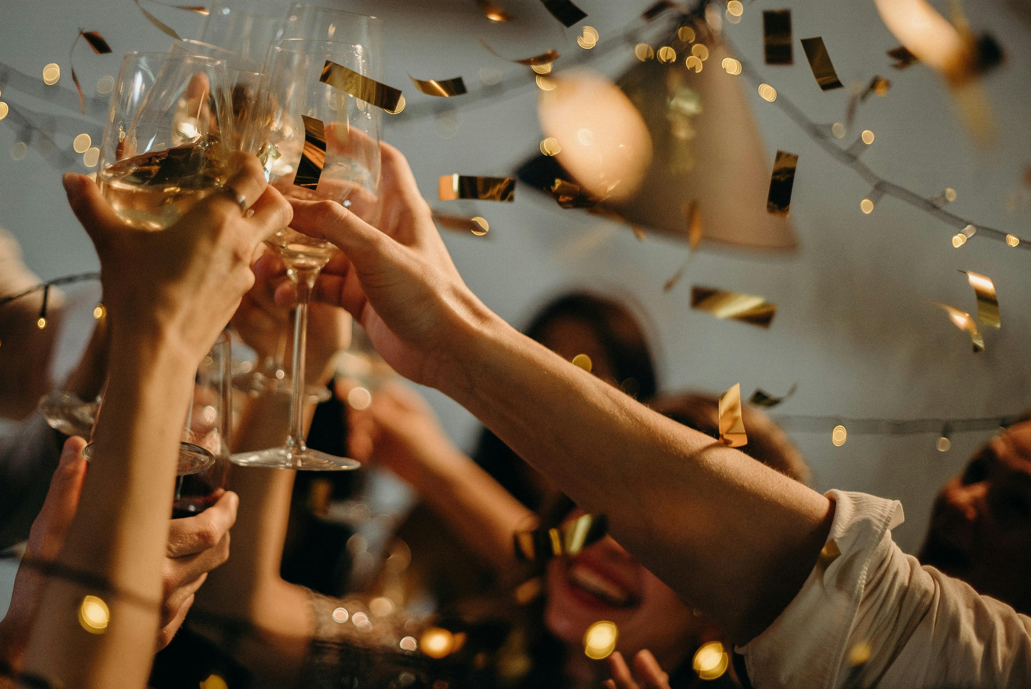 How to stand out at a New Year’s Eve party - Tips and Tricks
