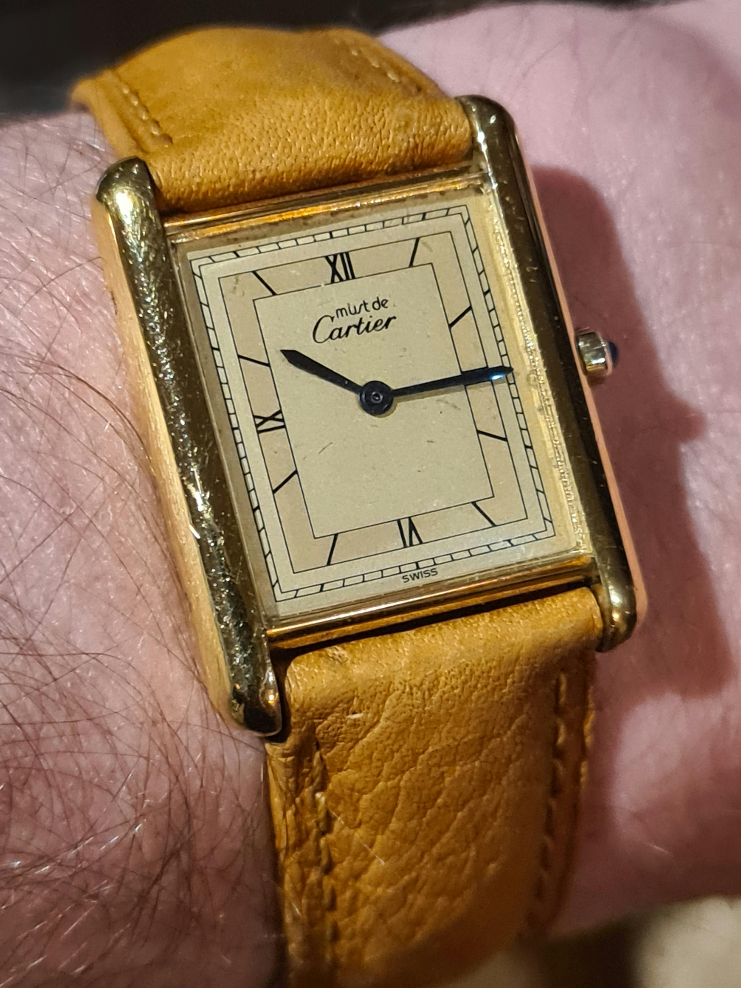 A Cartier Tank de Must, a very famous watch for both Men and Women