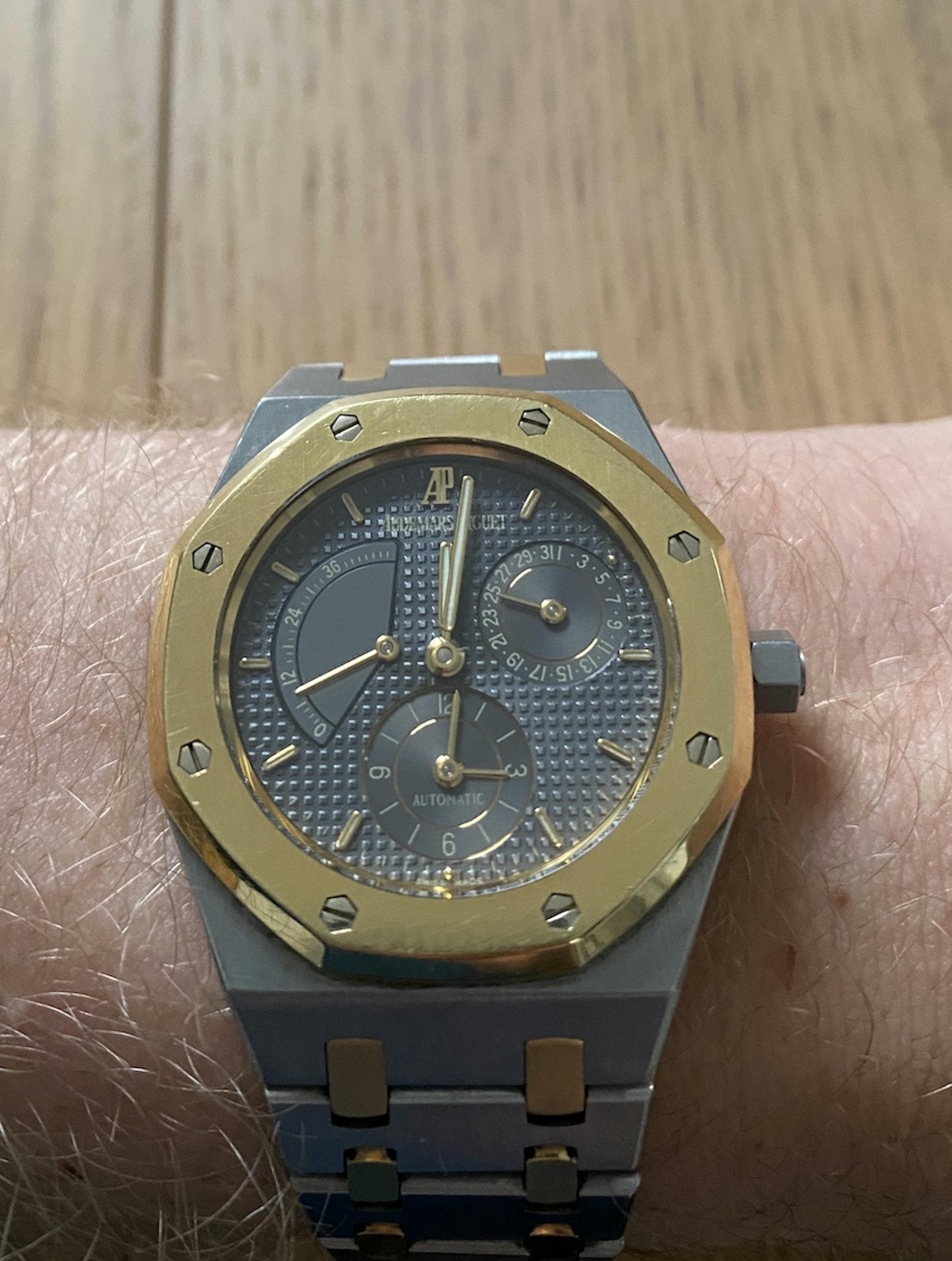 How To Wind A Watch The Watch Collectors' Club