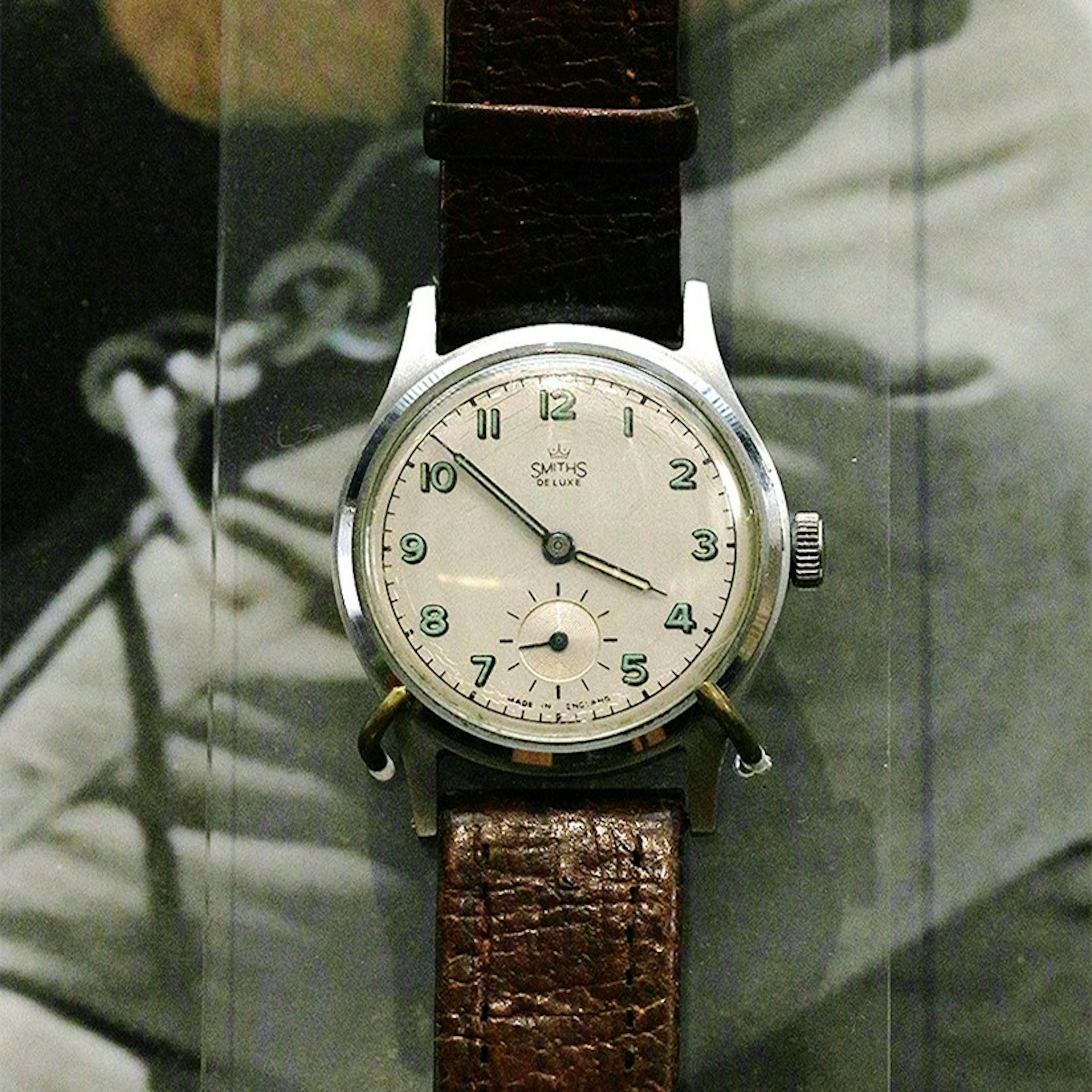 Smiths Deluxe A409 belonging to Edmund Hillary and now in the Science Museum in London