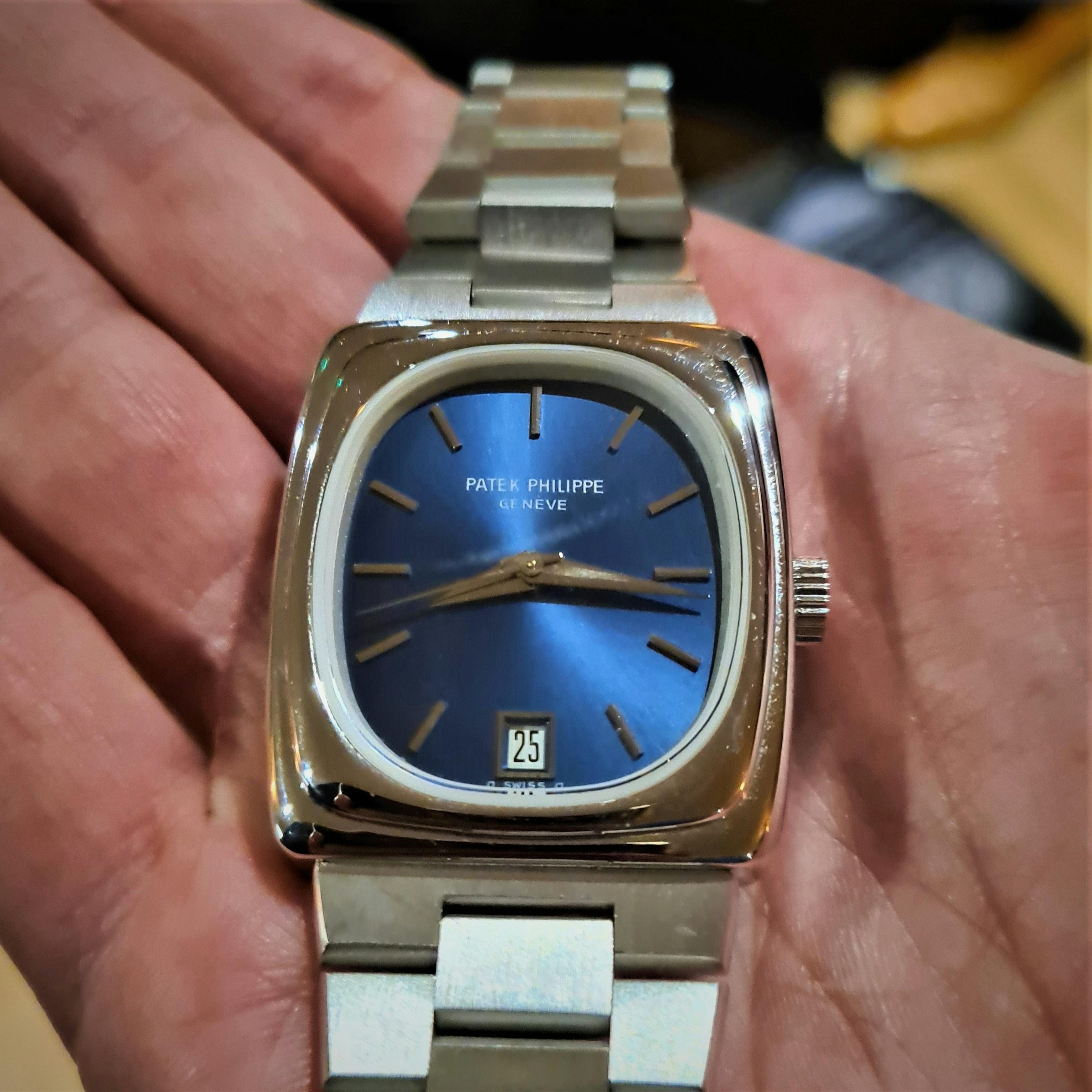 Patek Philippe Beta 21 Ellipse in White Gold. Despite the overall failure of the movement, Patek continued to sell these watches up until 1974.