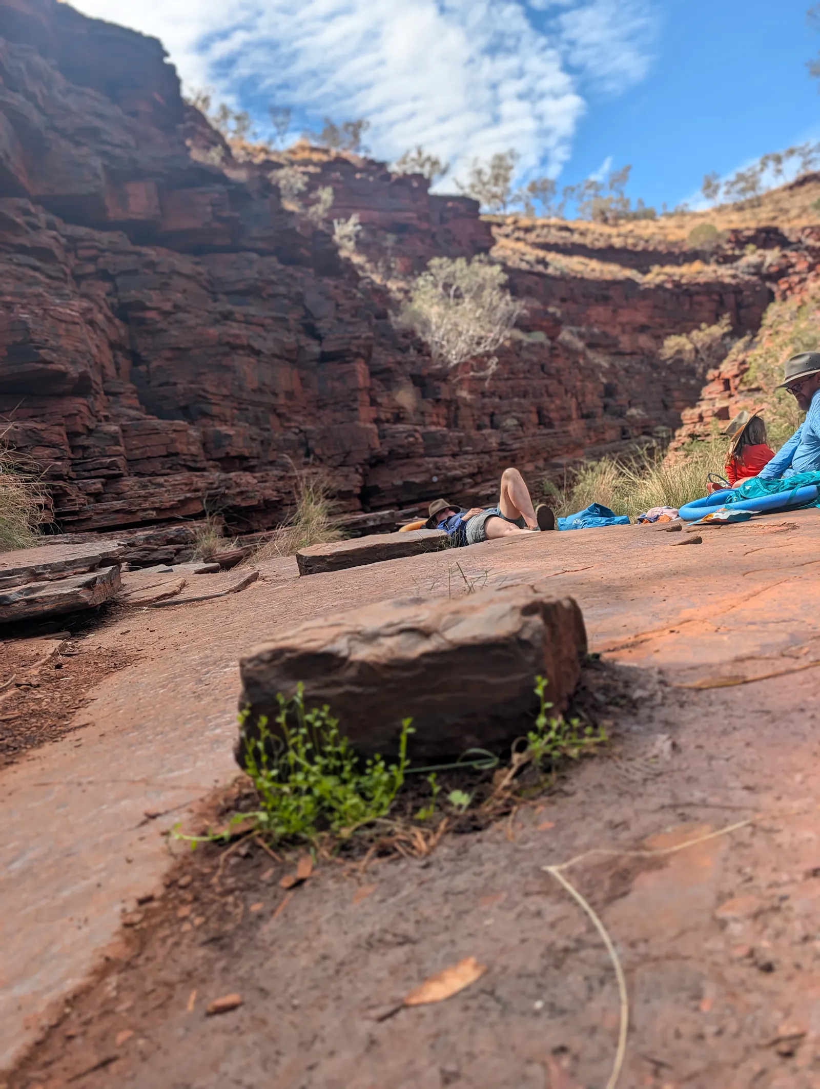 Here's another attempt by Toby to get a basic understanding how to frame a photo. He took our previous comments about the importance of getting the visual context and applied it to the photo above, giving that small non-descript rock a real starring role ๐.
