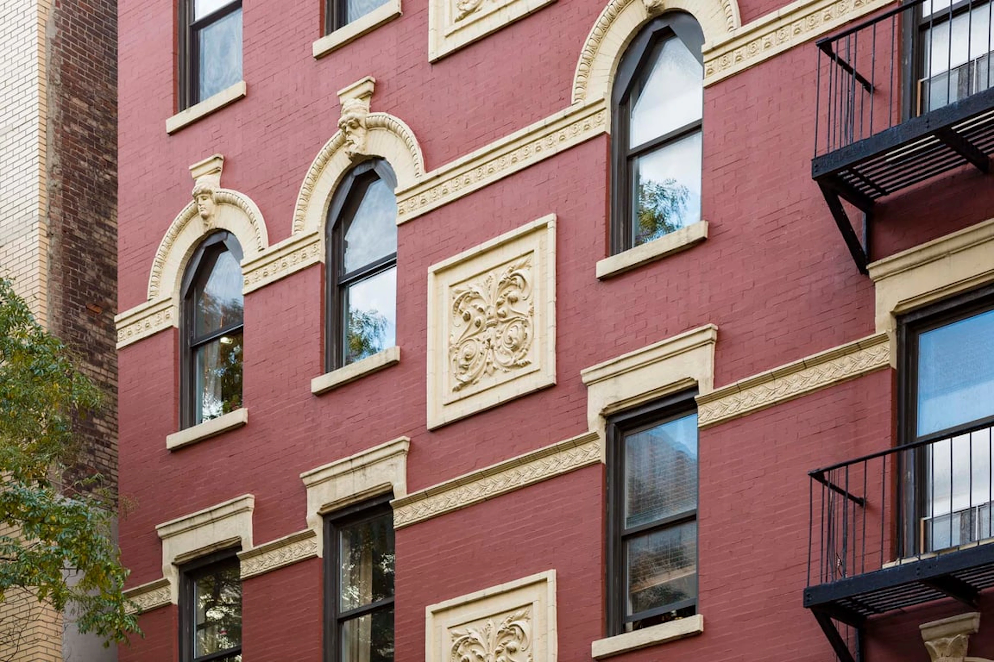 260 West 16th Street - Image 1