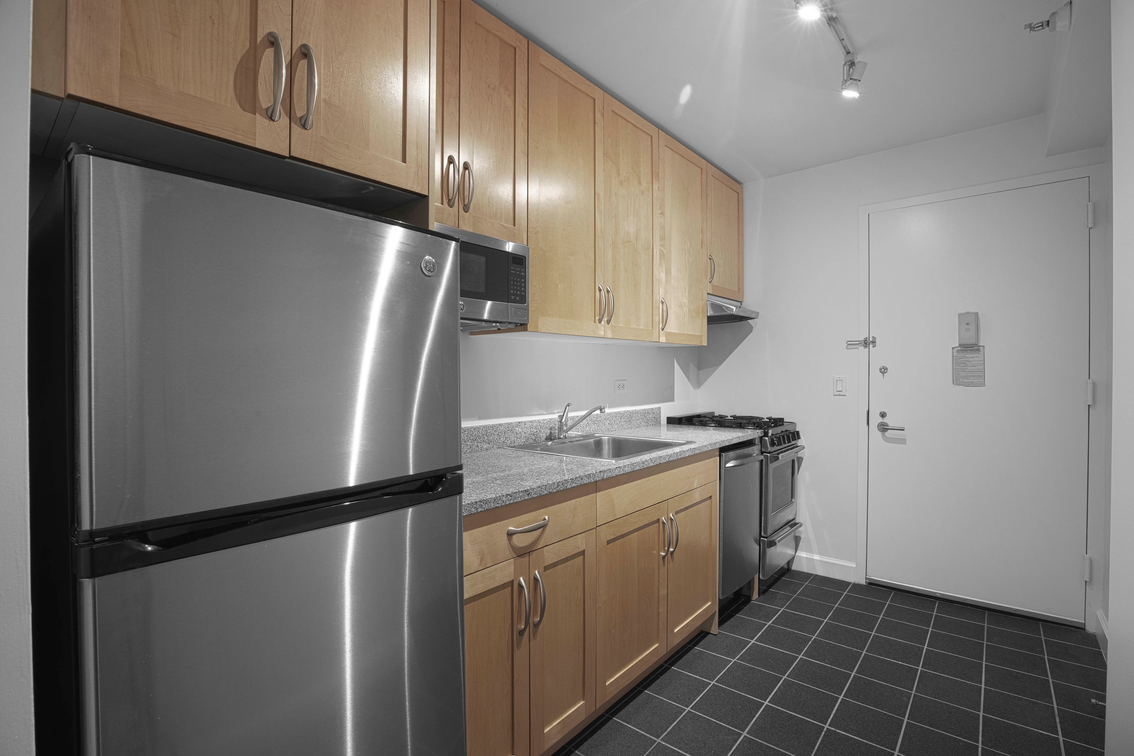 N6B - Image 1
