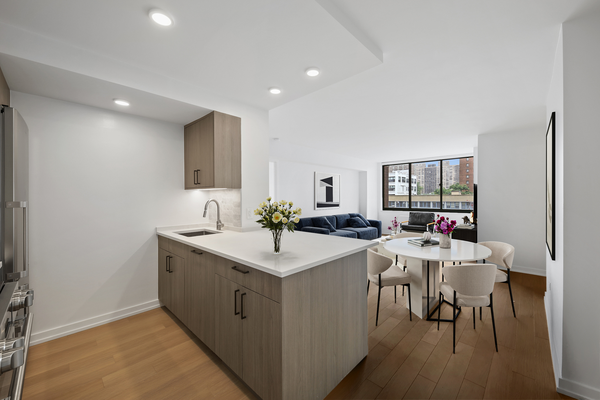 200W60 | Lincoln Square | Brodsky