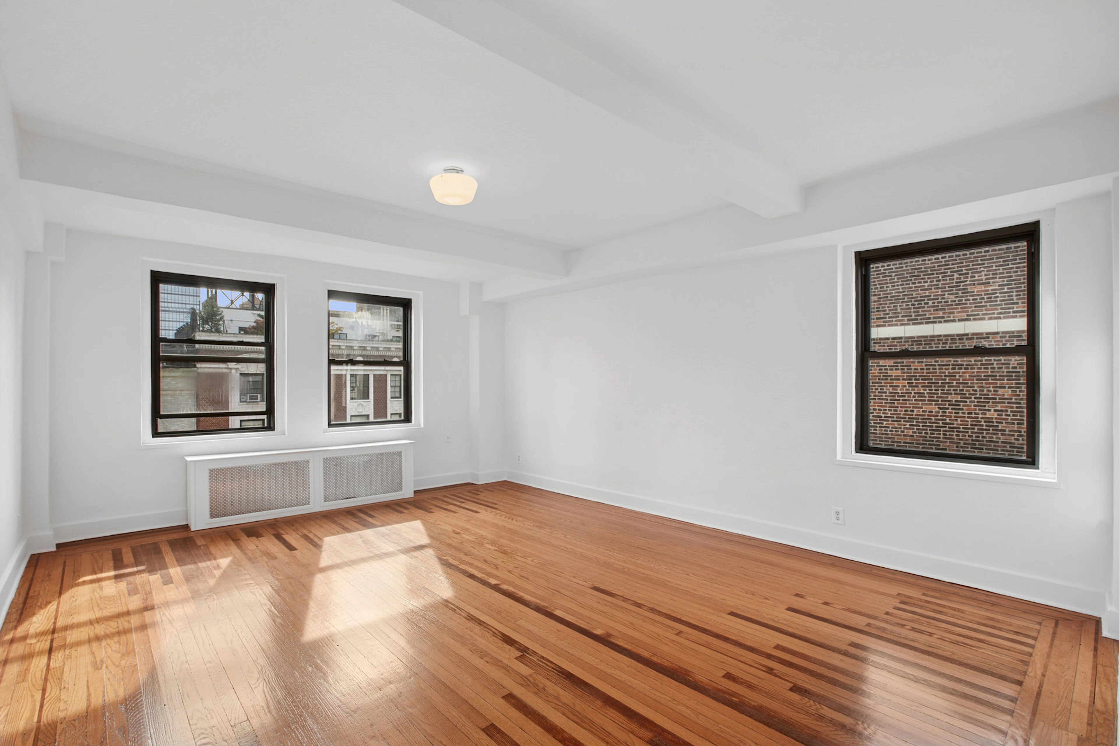 1709 - Image 1